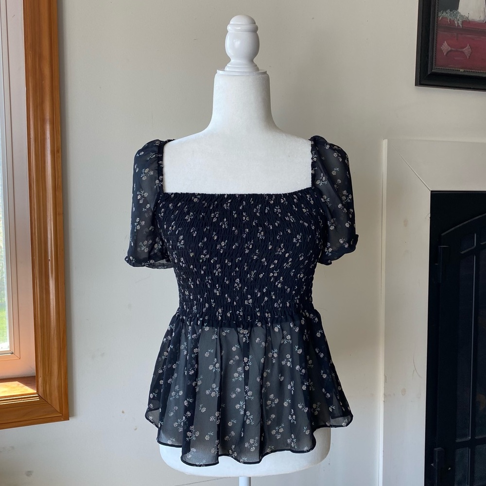 Aeropostale Floral Puff Short Sleeve Smocked Top